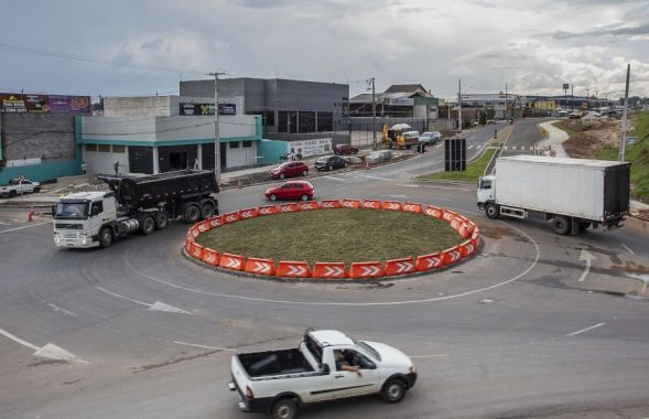 Uso da rotatória: de quem é a preferência?